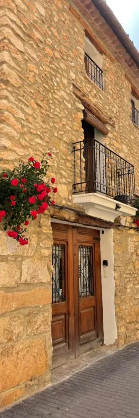 Casa Rural Aras Apartamentos Turísticos，位于Aras de Olmos的酒店
