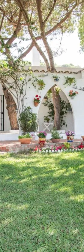 Chalet La Gaviota Los Canos de Meca，位于洛斯卡尼奥斯德梅卡的酒店