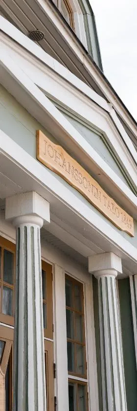 Johanssonin talo 1849，位于约恩苏的酒店