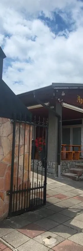 罗日尼亚瓦个性公寓式酒店，位于罗日尼亚瓦的酒店