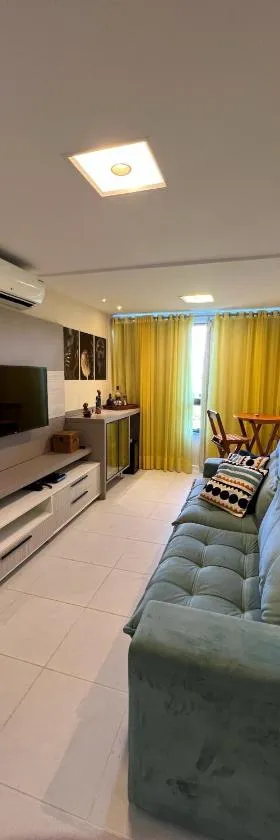 Apartamento espetacular na MELHOR praia da Bahia, GUARAJUBA é uma das únicas praias com selo azul do Brasil -Luxo, lazer, diversão e tranquilidade! Projetado para que você tenha a melhor experiência em hospedagem - Condominio tipo resort, o mais procurado，位于卡马萨里的酒店