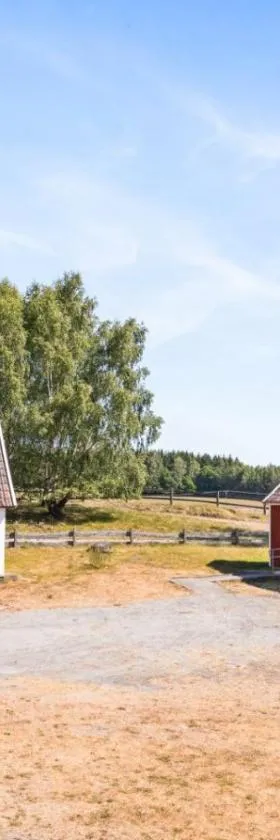 Jocksborg - Country side cottage in the woods，位于Sjöbo的酒店