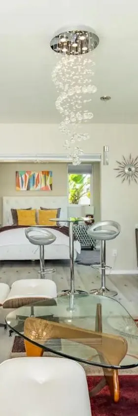 Luxury Suite with Views - San Rafael, Gateway to SF & Wine Country，位于圣拉斐尔的酒店