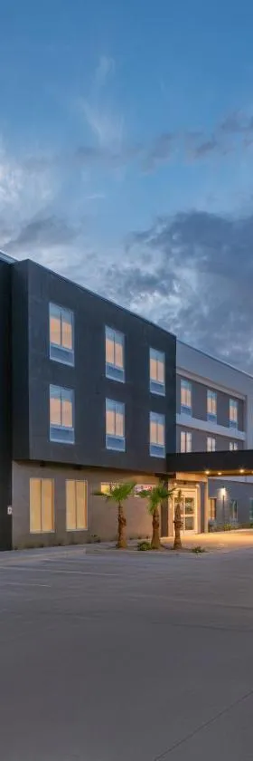 Home2 Suites By Hilton Lake Havasu City，位于哈瓦苏湖城的酒店