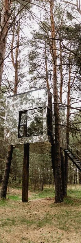 Treehouse Virš Bedugnės，位于尤尔巴尔卡斯的酒店