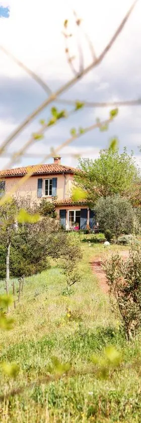 Domaine de Montbarri，位于La Tour-sur-Orb的酒店