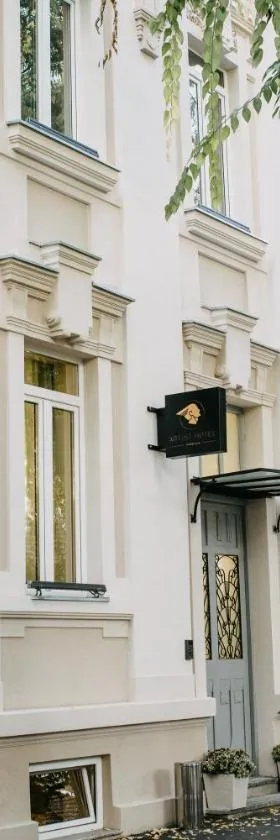 Artist hotel，位于苏博蒂察的酒店