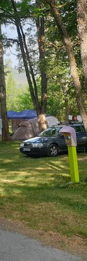 Camping l'Or Bleu，位于Barrême的酒店