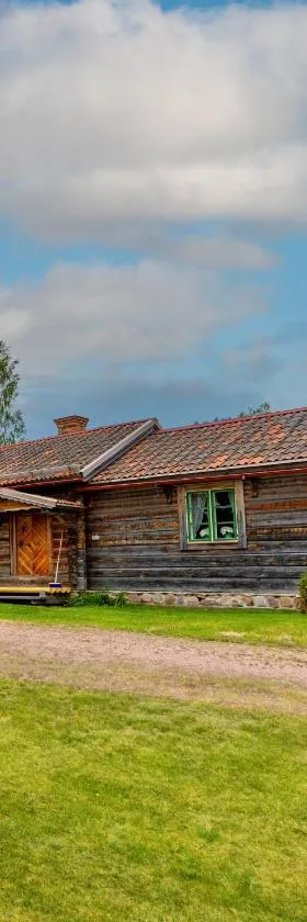 Traditionell Timmerstuga - Mora, Gesunda，位于Sollerön的酒店