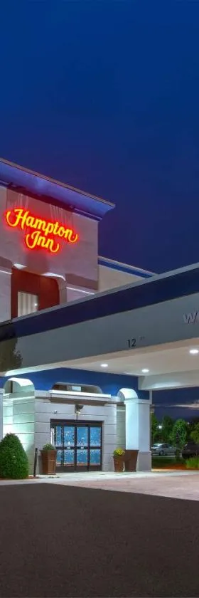 克拉丽奥希尔顿恒庭酒店，位于克拉里恩的酒店