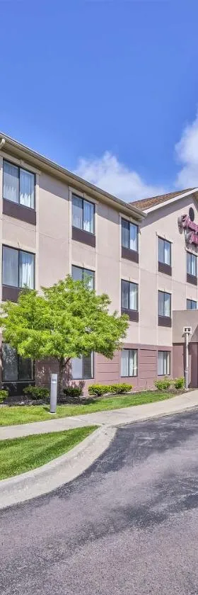 底特律/贝尔维尔 - 机场区汉普顿酒店，位于贝尔维尔的酒店