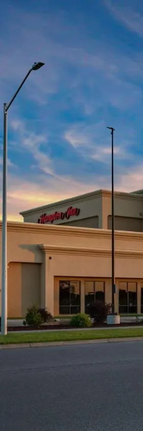 Hampton Inn Derby-Wichita Southeast，位于德比的酒店