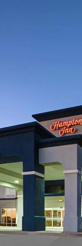 戴明汉普顿酒店，位于德明的酒店