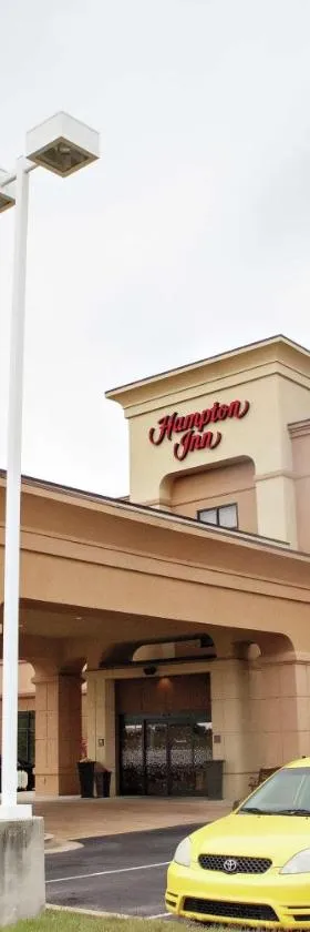 马丁希尔顿恒庭酒店，位于马汀的酒店