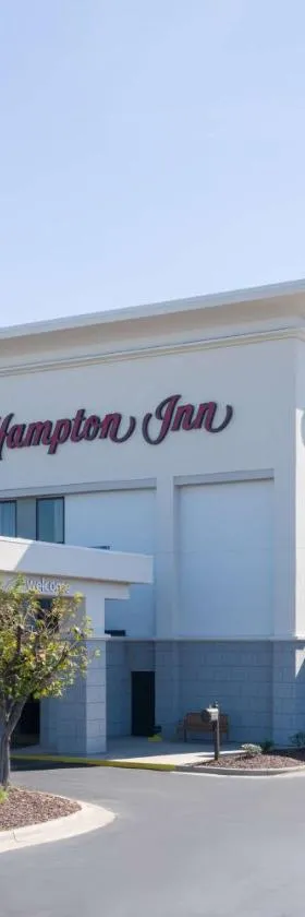 艾里山希尔顿恒庭酒店，位于芒特艾里的酒店