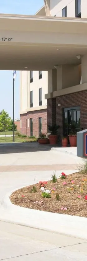 Newly Renovated Hampton Inn Omaha West Lakeside，位于奥马哈的酒店