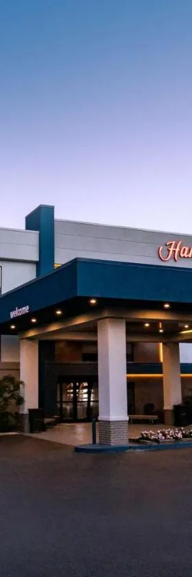 皮克威克达姆汉普顿酒店 - 位于夏伊洛瀑布，位于Counce的酒店