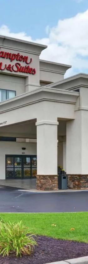 新哈特福德/尤蒂卡汉普顿套房酒店，位于New Hartford的酒店