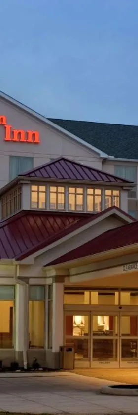 东克利夫兰/梅菲尔德村希尔顿花园酒店，位于梅菲尔德的酒店