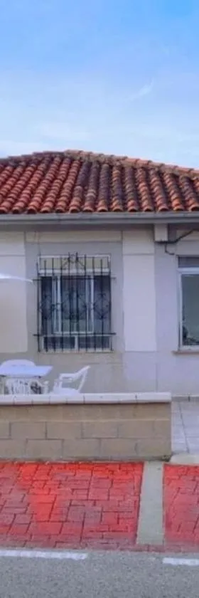 Villa Mayki，位于Cacicedo的酒店