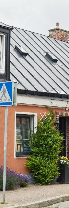 Hotell Bäckagården，位于斯塔德的酒店