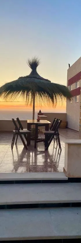Master Suite in Bellavista Andalucia with Pool and Beach，位于Al Matlīn的酒店