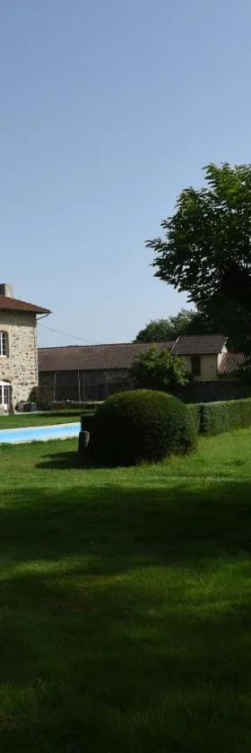Chambres d'hôtes La Babinerie，位于圣莱奥纳尔德诺布拉的酒店