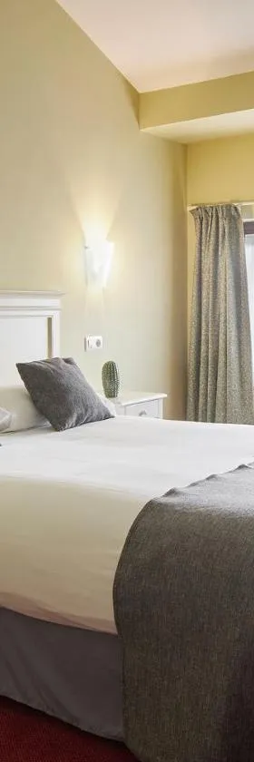 IRAIPE Ongi Hotel Auto Check-in，位于奥尼亚特的酒店