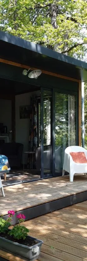 Camping Etang Du Camp，位于Sénergues的酒店