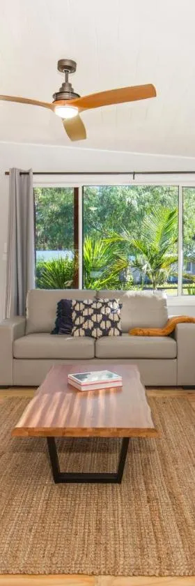 The Anchor - Pet Friendly - 5 Mins Walk to Beach - EV Charging，位于卡拉拉海滩的酒店