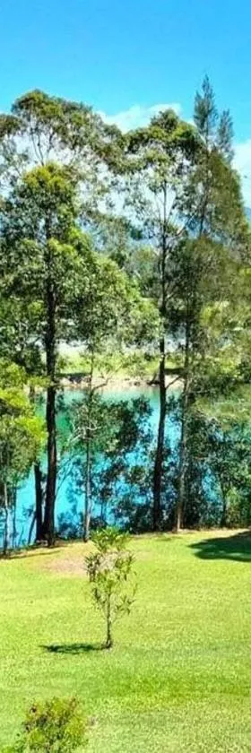 The Glade, peace among the trees on the river，位于尤朗加的酒店