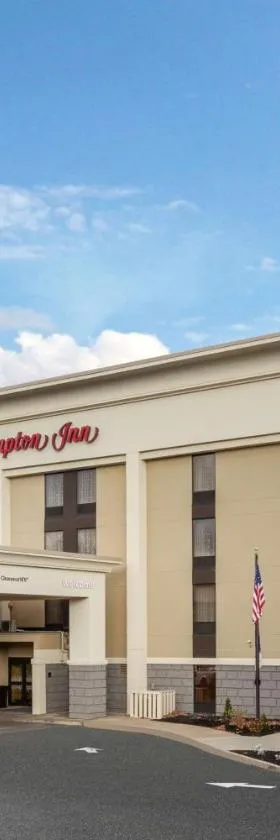 格罗顿/米斯提希尔顿恒庭酒店，位于格罗顿的酒店
