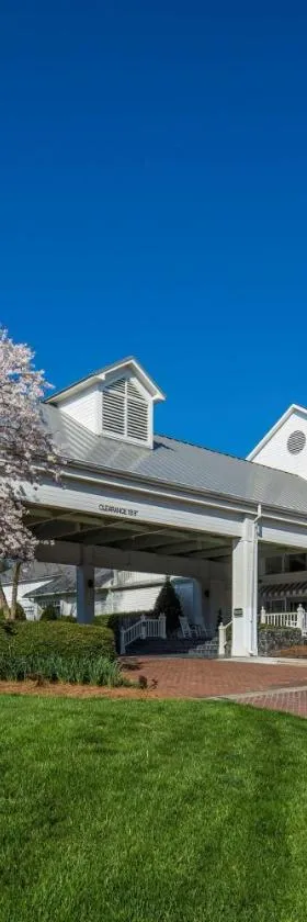 三角研究园罗利达勒姆机场希尔顿逸林酒店，位于达拉姆的酒店
