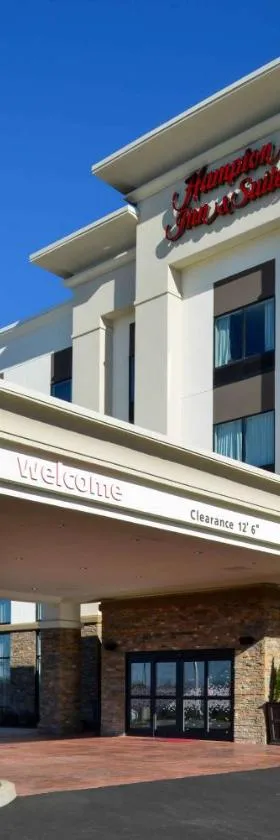 纽约奥尔巴尼东格林布什套房汉普顿酒店，位于East Greenbush的酒店
