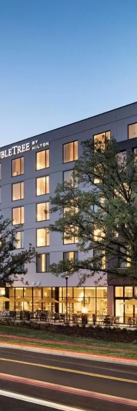 Doubletree By Hilton Greeley At Lincoln Park，位于格里利的酒店