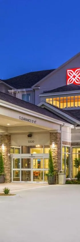 Hilton Garden Inn Salina，位于萨利纳的酒店