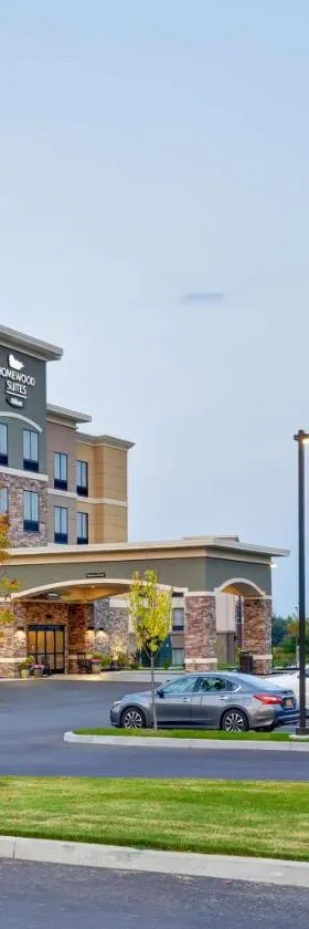 Homewood Suites By Hilton New Hartford Utica，位于Clinton的酒店