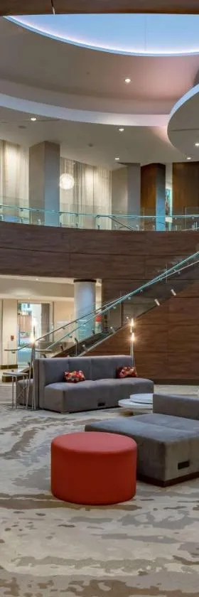 Hilton Garden Inn Dallas At Hurst Conference Center，位于赫斯特的酒店