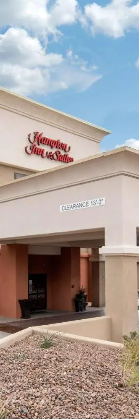 Hampton Inn & Suites Ruidoso Downs，位于鲁伊多索唐斯的酒店