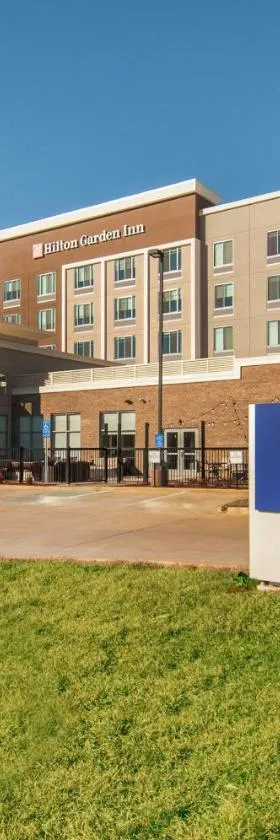 Hilton Garden Inn Jackson/Clinton，位于克林顿的酒店