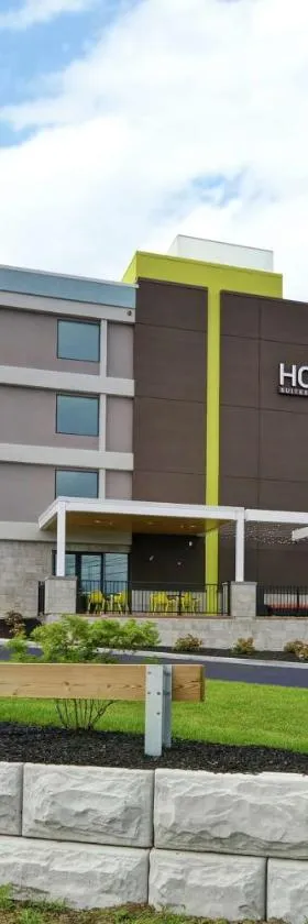 Home2 Suites By Hilton Portland Airport，位于南波特兰的酒店