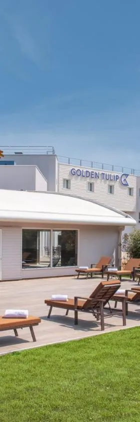 Golden Tulip Dieppe Hôtel & Spa，位于锡河边的圣奥班的酒店