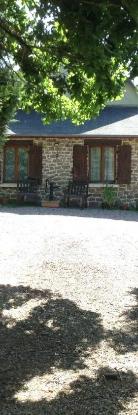La Chevallerie - Tranquil oasis，位于Isigny-le-Buat的酒店