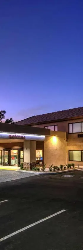 Hampton by Hilton Encinitas-Cardiff Encinitas, CA，位于恩西尼塔斯的酒店