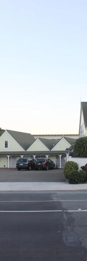 ASURE Green Gables Motel，位于下哈特的酒店