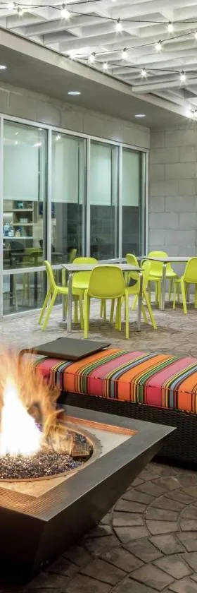 Home2 Suites By Hilton Jacksonville Airport，位于杰克逊维尔的酒店