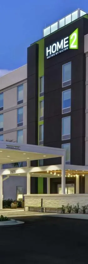 Home2 Suites By Hilton West Palm Beach Airport，位于西棕榈滩的酒店