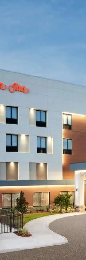 Hampton Inn Clewiston，位于克莱维斯顿的酒店