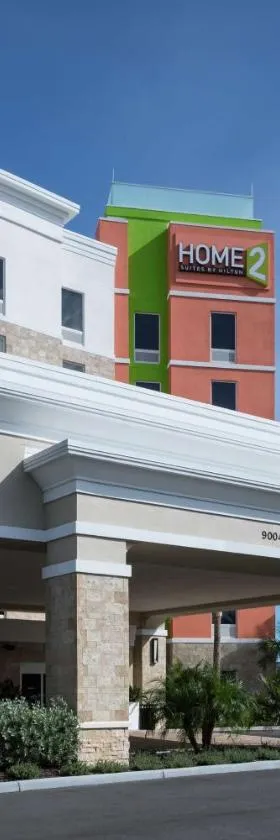 Home2 Suites By Hilton Cape Canaveral Cruise Port，位于卡纳维拉尔角的酒店