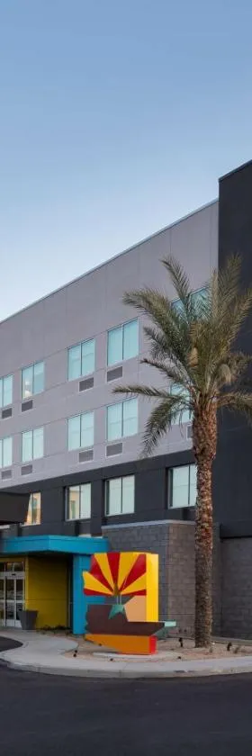 Tru By Hilton Phoenix Glendale Westgate，位于格伦代尔的酒店